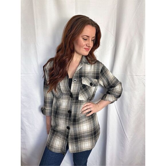 Adorable Plaid Shacket - Picture 7 of 7